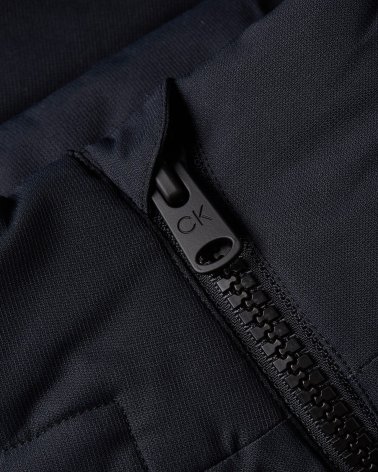 Calvin Klein abrigo corto con cuello alto