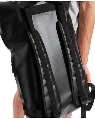 Arena mochila rolltop con bolsillo frontal elástico