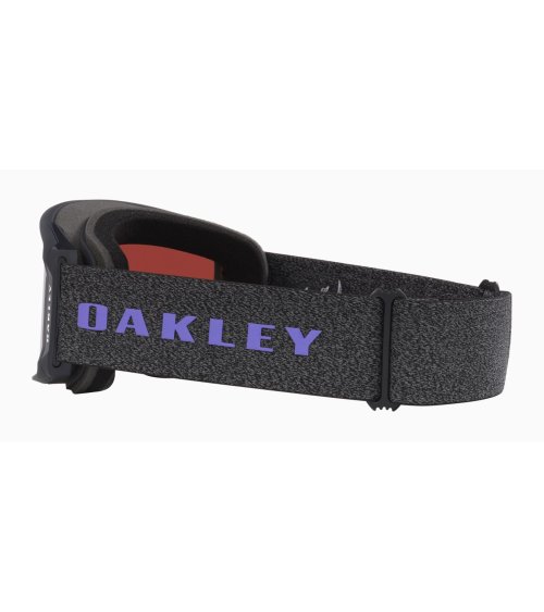 Oakley sports mask with wide lenses