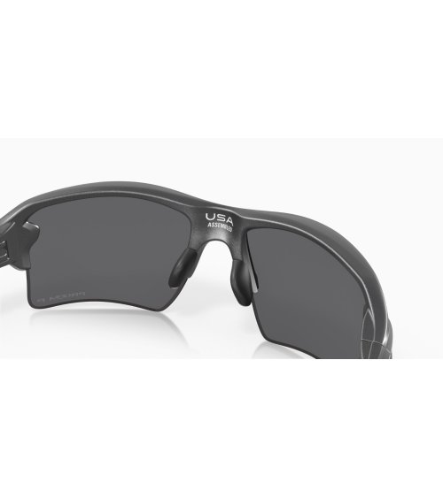 Oakley Flak 2.0 XL sports sunglasses