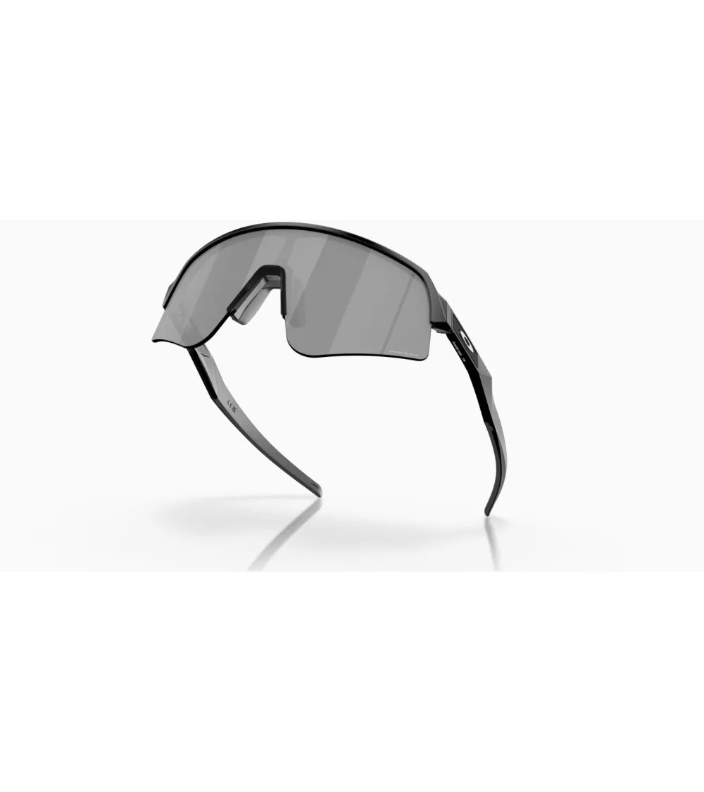 Oakley Sutro Lite Sweep occhiali sole sportivi