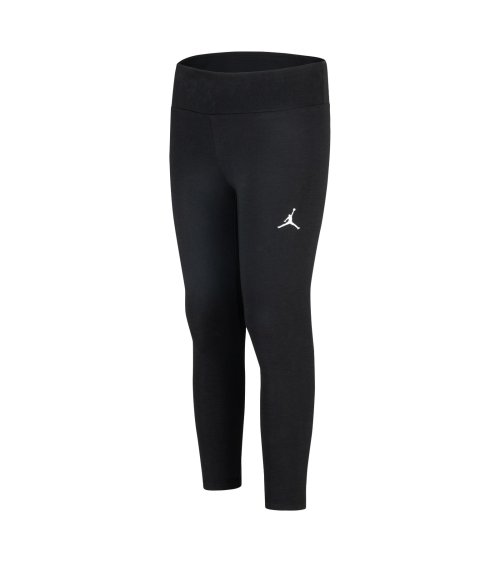 Nike fitted shorts with elastic waistband