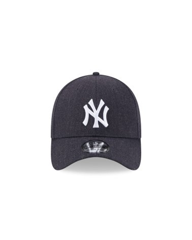 New Era cap with adjustable curved visor