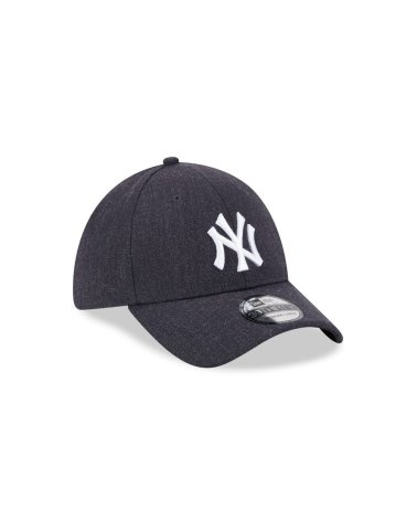 New Era cap with adjustable curved visor