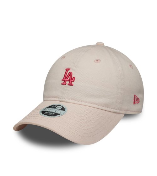 New Era cap with visor and adjustable closure