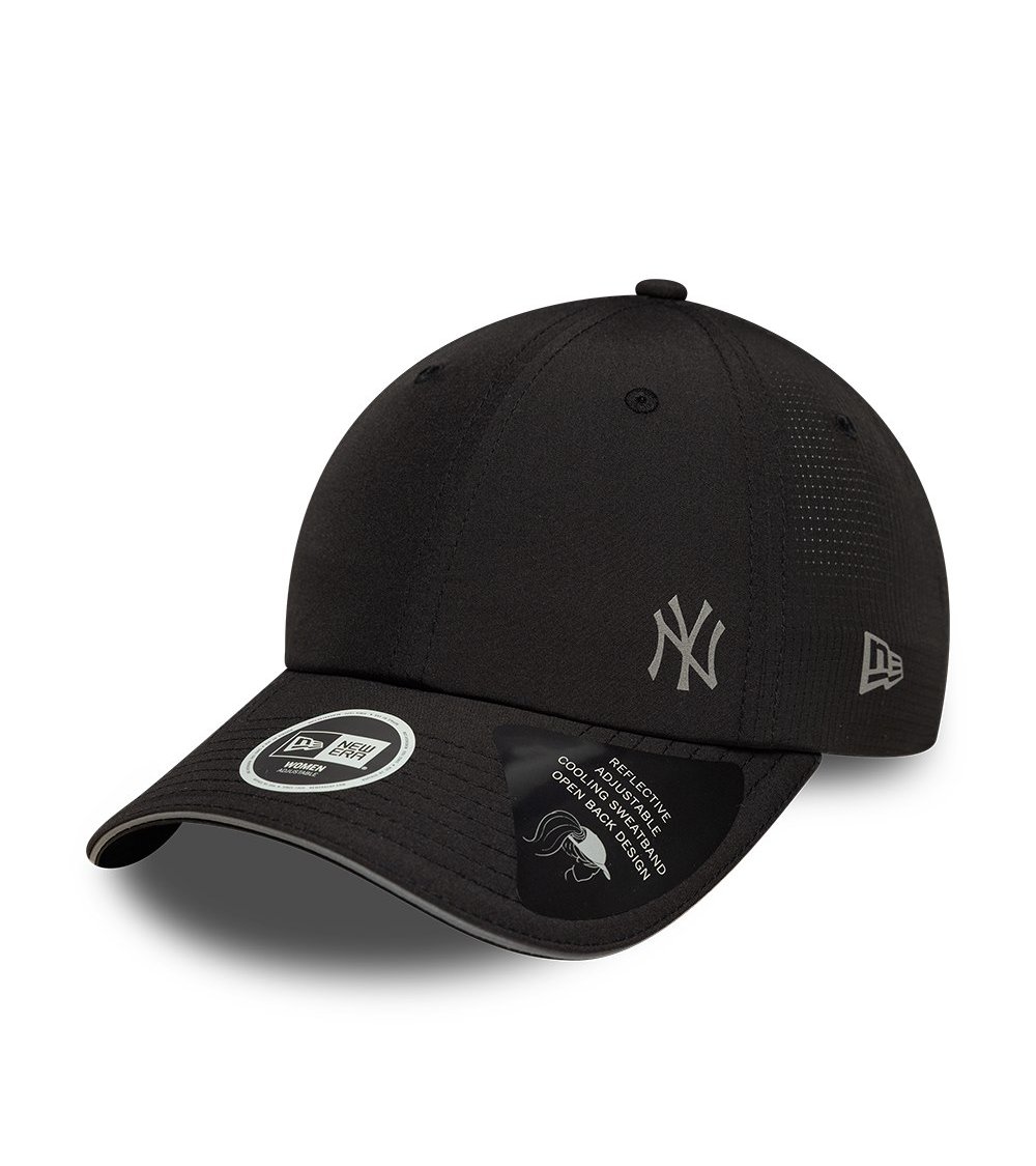 Cappy mit Schild New Era