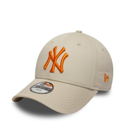 New Era 9Forty cap with curved visor