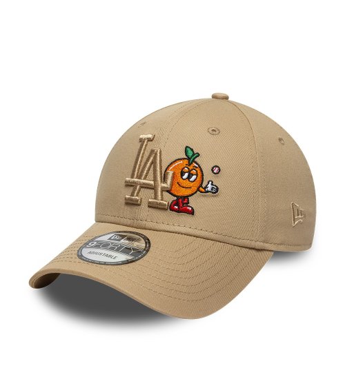 New Era 9FORTY cap with curved visor