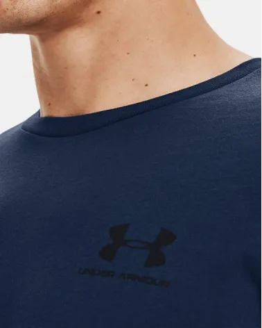 Under Armour T-Shirt mit kurzen Ärmeln