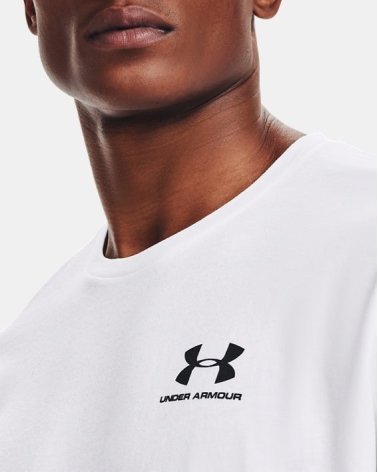 Under Armour Short Sleeve T-shirt