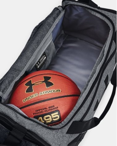 Under Armour Undeniable 5.0 duffel bag