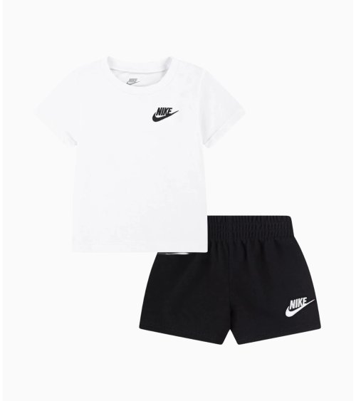Nike completo maglietta e pantaloncini