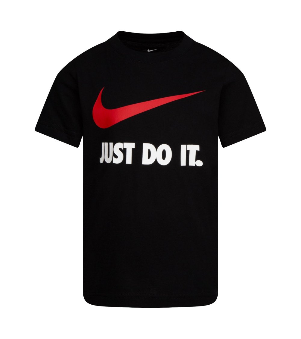 Camiseta Nike con logo y eslogan