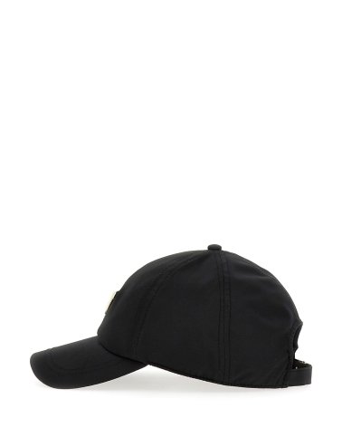 Guess cappello con visiera piatta
