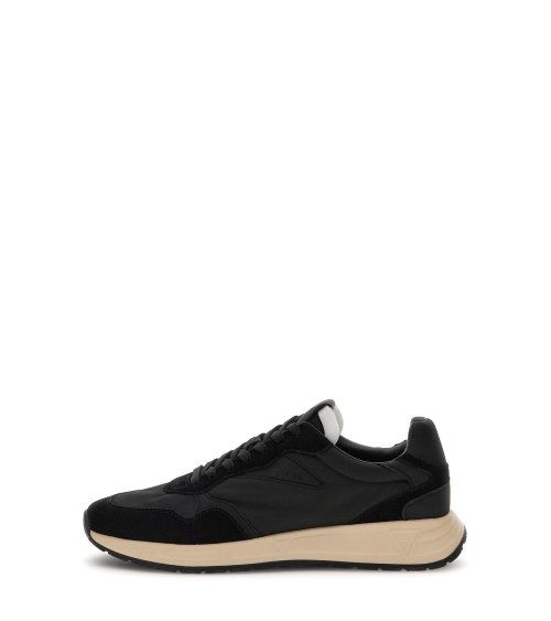 Guess baskets basses Aria avec lacets