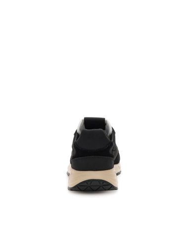 Guess baskets basses Aria avec lacets