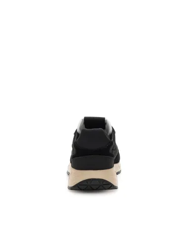 Guess baskets basses Aria avec lacets