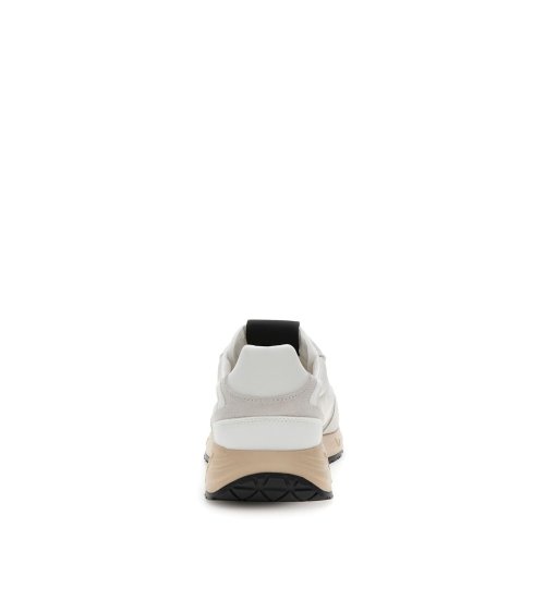 Guess Aria Sneakers mit Schnürung