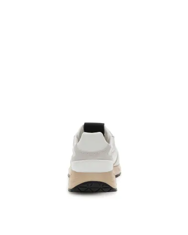 Guess baskets basses Aria avec lacets