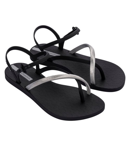 Ipanema sandals with straps and flat sole