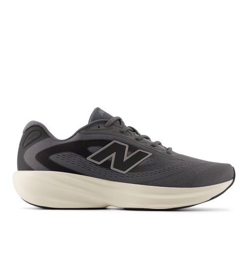 New Balance 680 running shoes