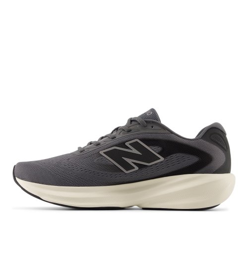 New Balance 680 running shoes