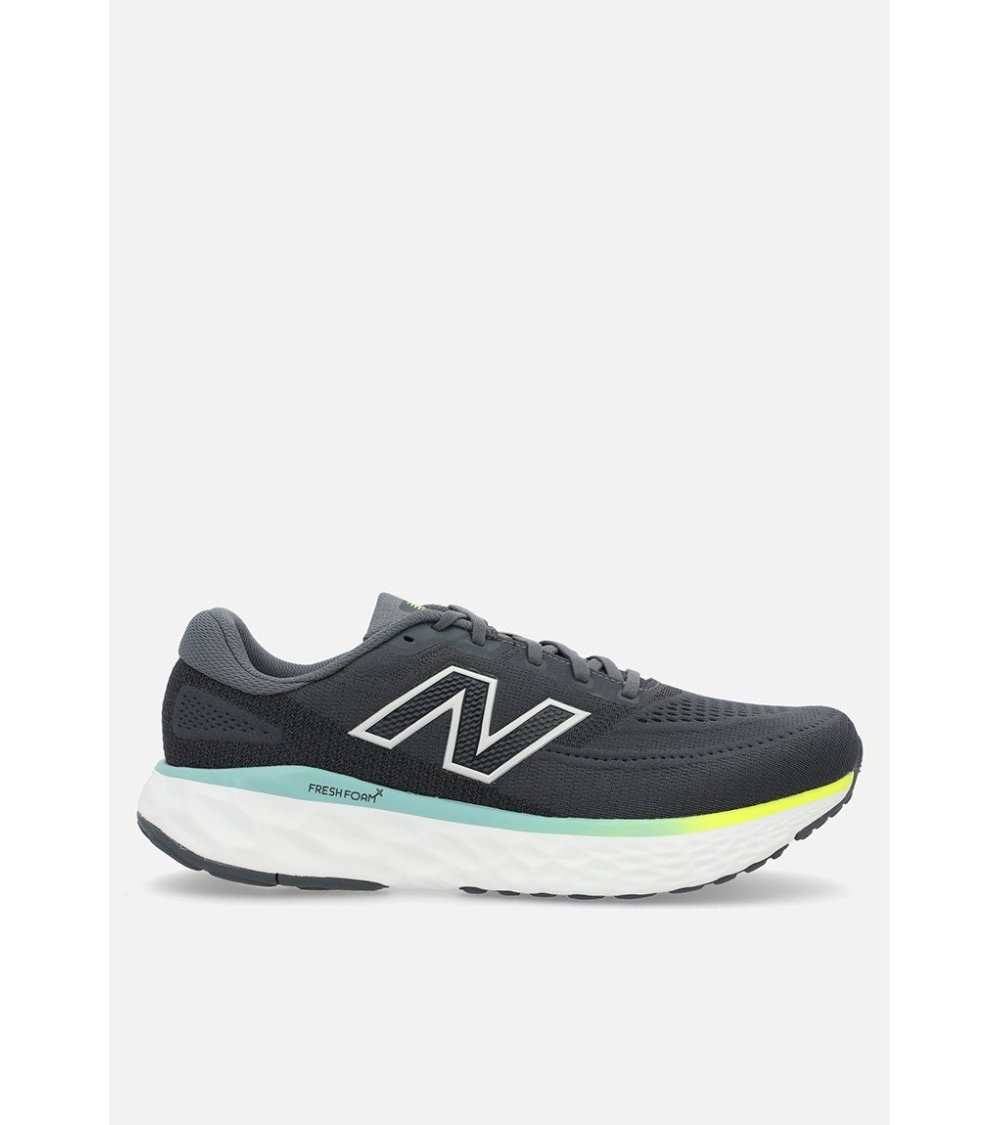 New Balance running shoes EVOZ
