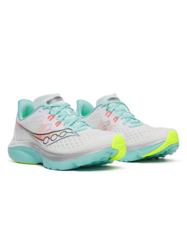 Saucony Kinvara 16 running shoes