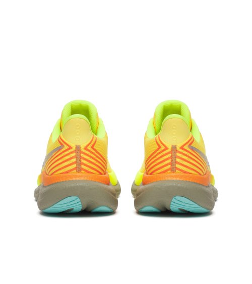 Saucony Triumph 23 neutral running shoes
