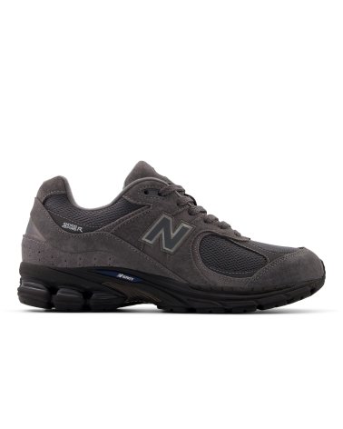 New Balance low top suede sneakers