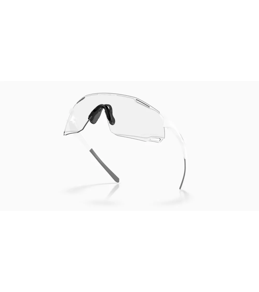 Oakley Cybr Dyno sports sunglasses