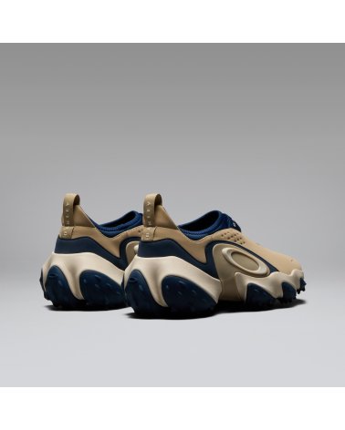 Low slip-on sneakers Oakley