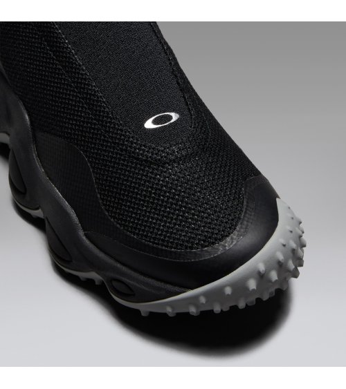 Oakley Eon Shift slip-on sneakers