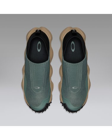 Oakley Eon Shift slip-on sneakers