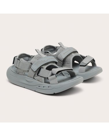 Oakley Studio Sandal con correas ajustables