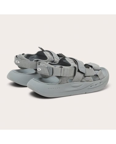 Oakley Studio Sandal con correas ajustables