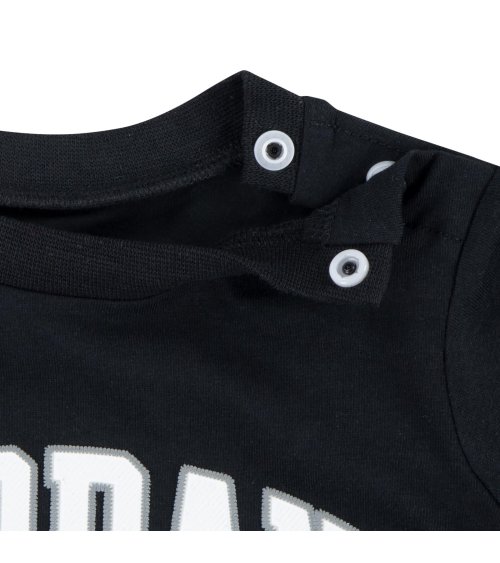 Nike body enfant avec chaussettes
