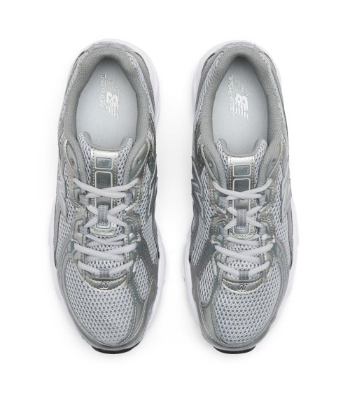 New Balance 740 low sneakers