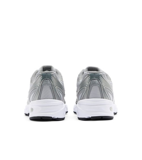 New Balance 740 low sneakers
