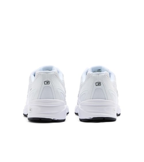 New Balance 740 low sneakers