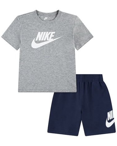 Nike Trainingsanzug T-Shirt und Shorts
