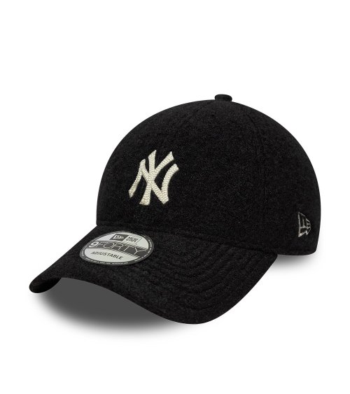New Era Winter Borg 9Forty cap with visor