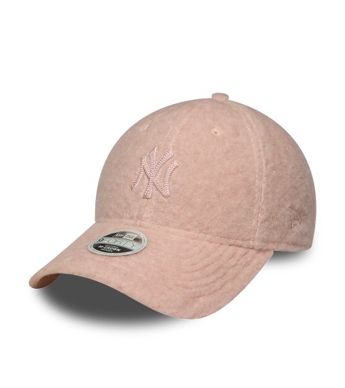 New Era Winter Borg 9Forty Cap