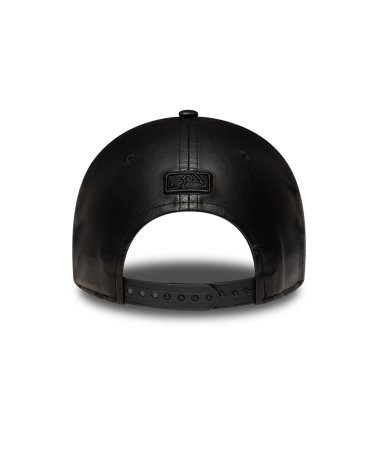 New Era gorra de piel sintética con visera rígida