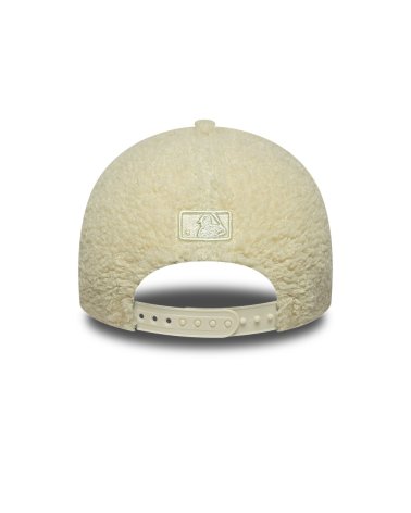 New Era Winter Borg 9FORTY Cap