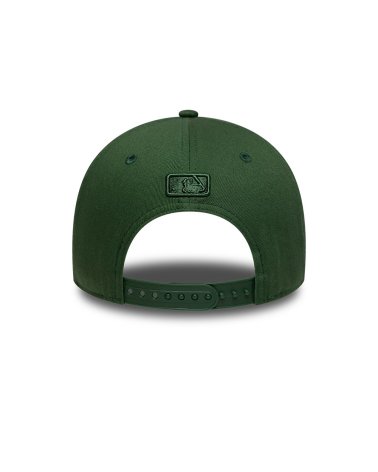 New Era classic cap with curved visor