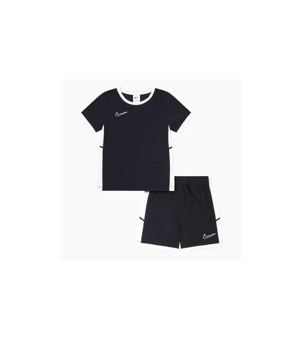 Nike Trainingsanzug T-Shirt und Shorts