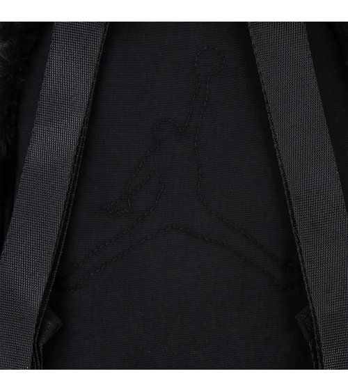Nike Rucksack mit Fronttasche und Reißverschluss