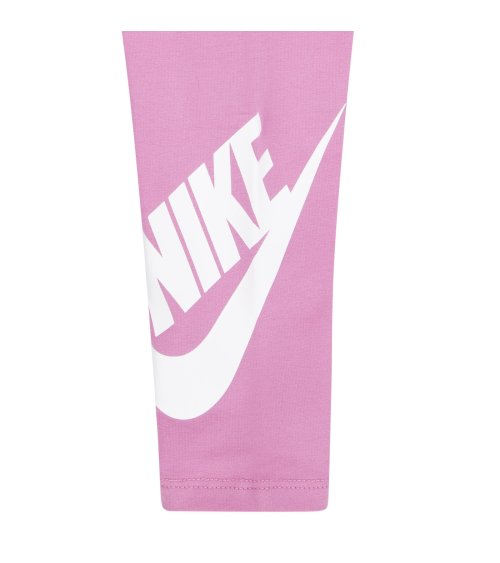 Nike Club Shorts
