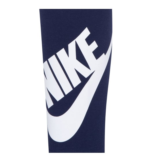Nike Club Shorts